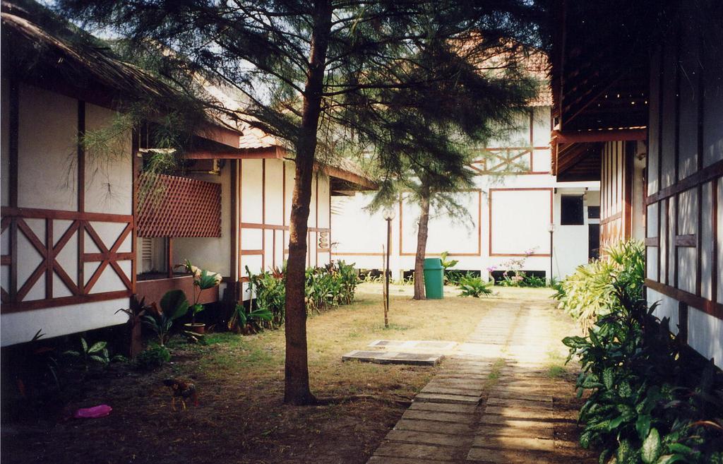 Duta Sands Beach Resort Kuantan Kültér fotó
